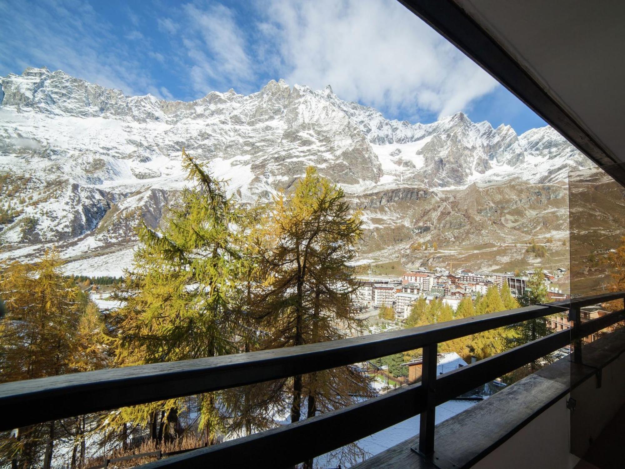 Contemporary Apartment In Breuil Cervinia Near Ski Area מראה חיצוני תמונה