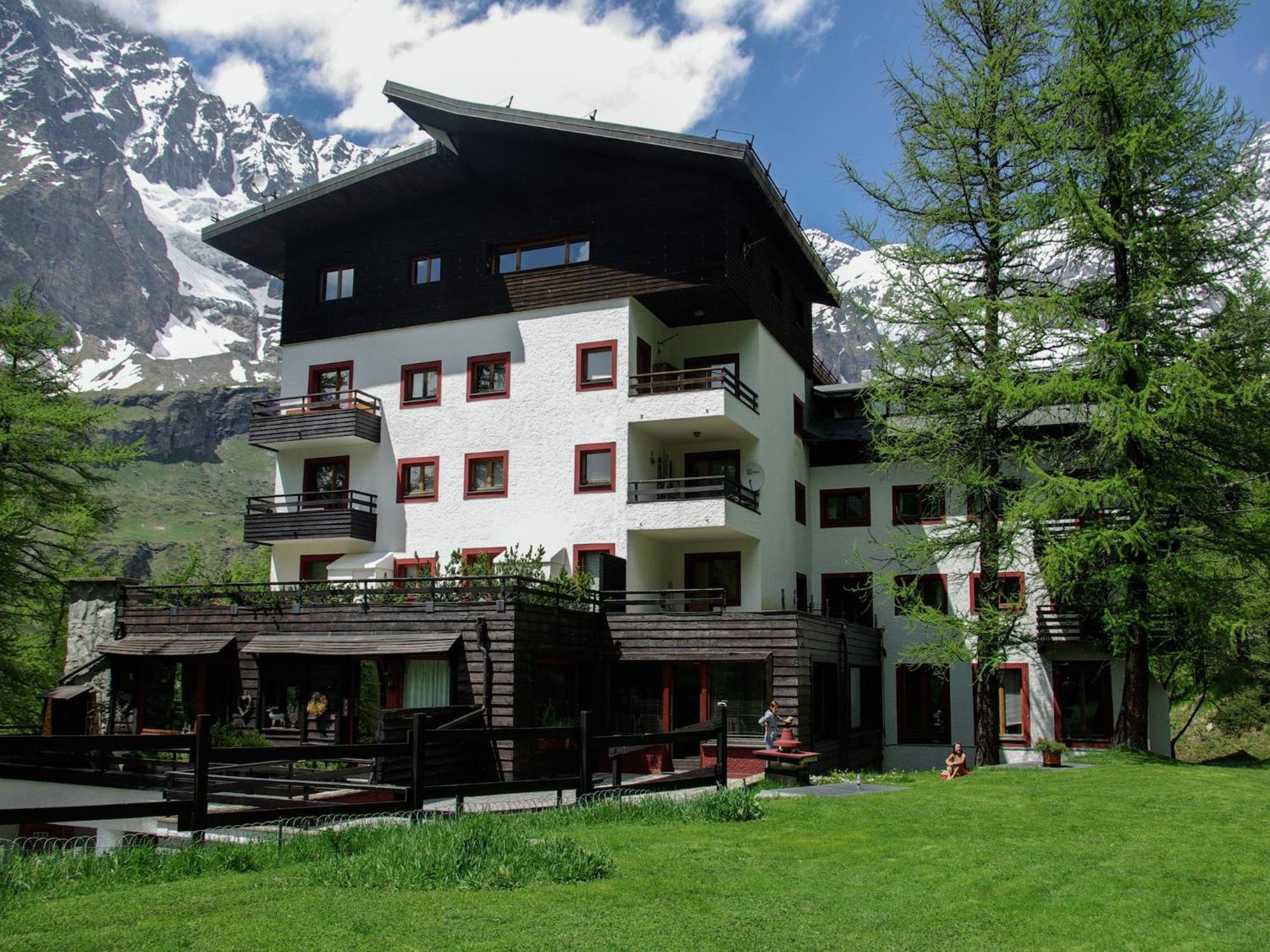 Contemporary Apartment In Breuil Cervinia Near Ski Area מראה חיצוני תמונה