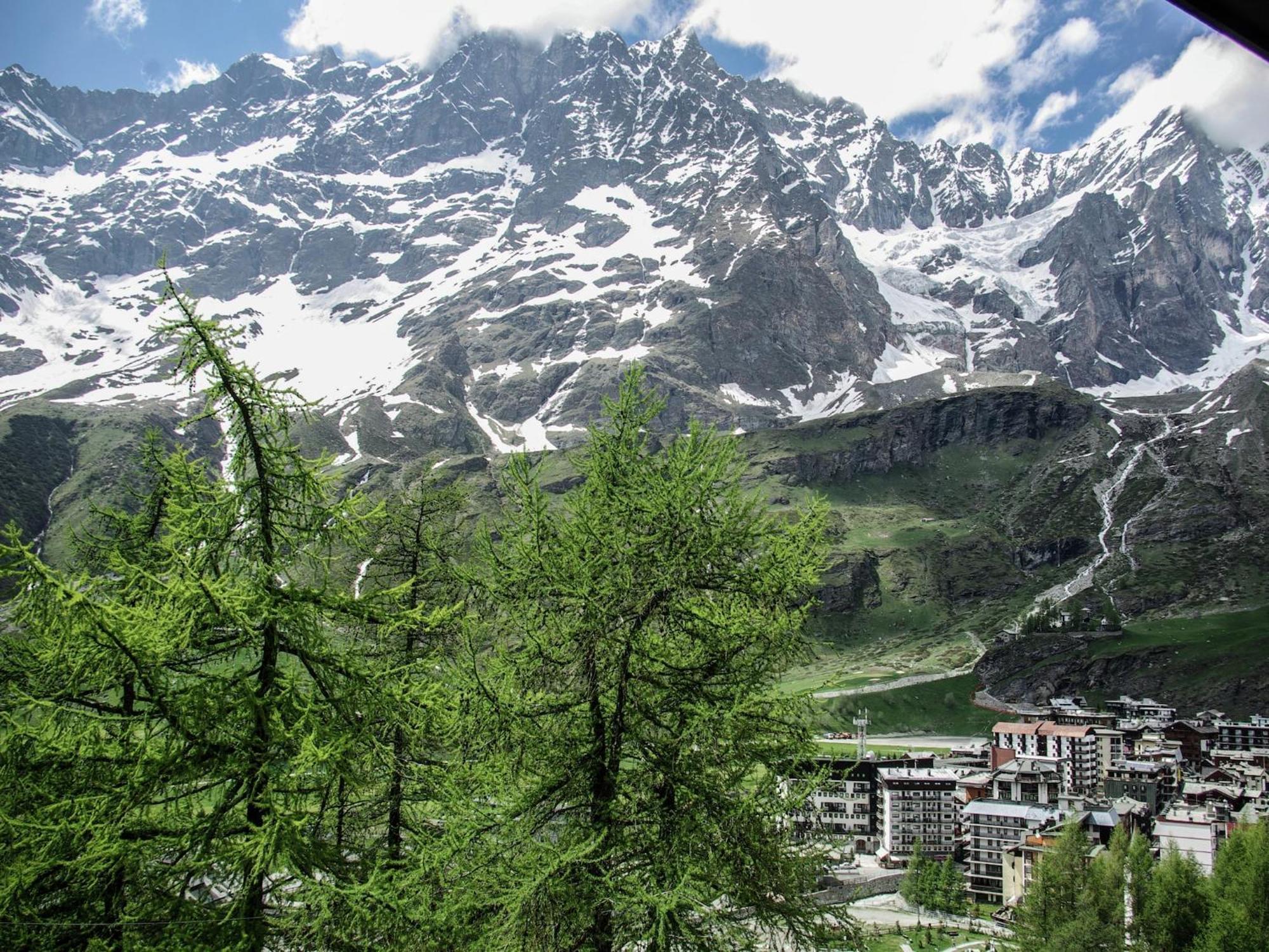 Contemporary Apartment In Breuil Cervinia Near Ski Area מראה חיצוני תמונה