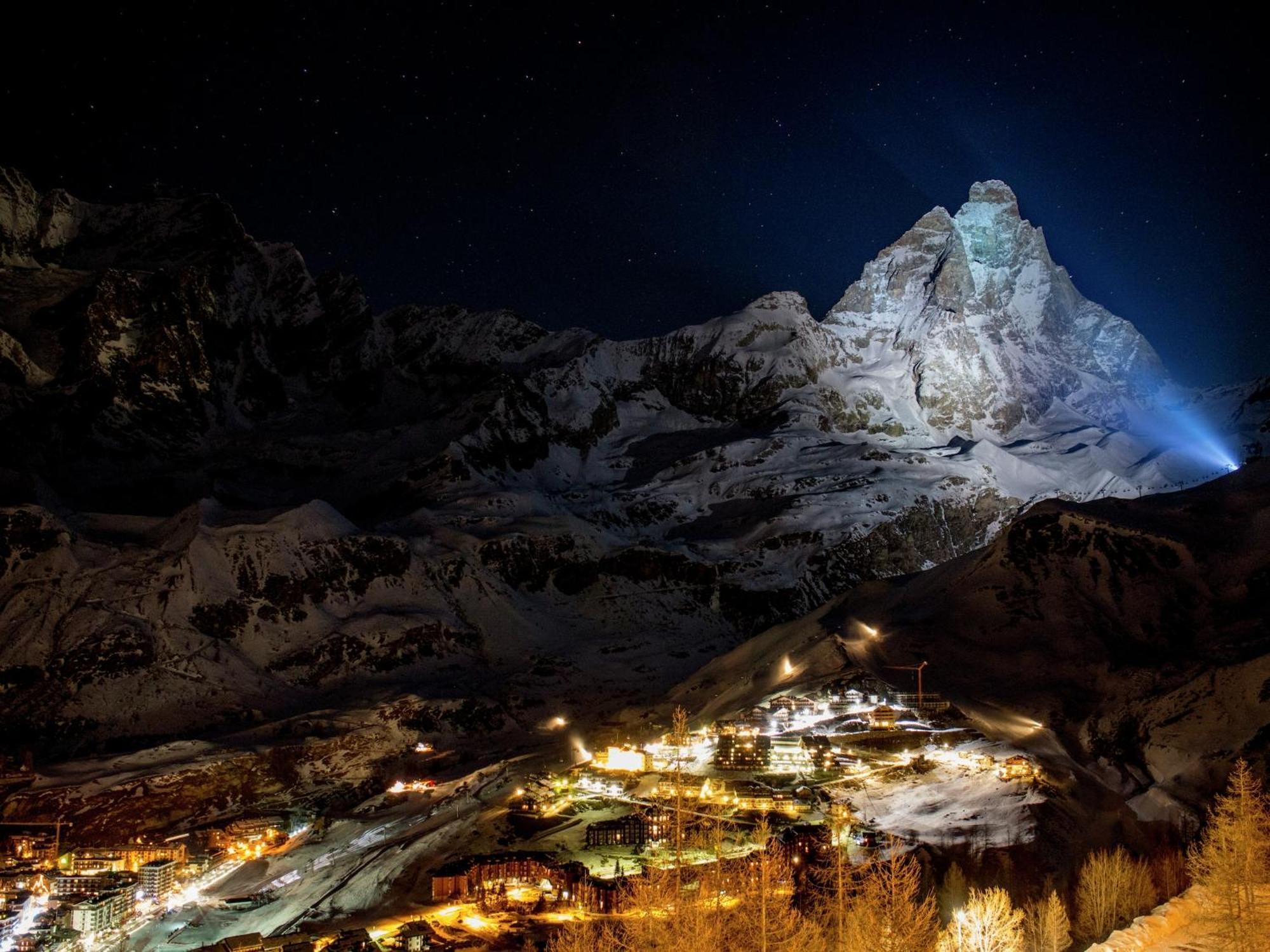 Contemporary Apartment In Breuil Cervinia Near Ski Area מראה חיצוני תמונה